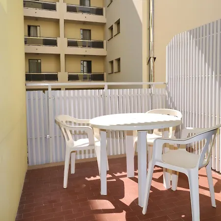 Condominio Aurora *